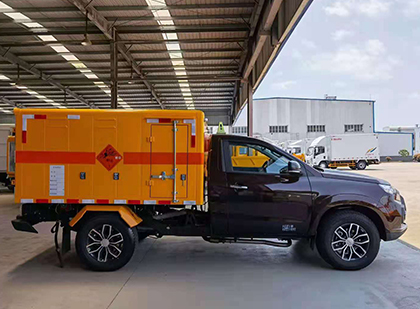 陇西爆破器材运输车